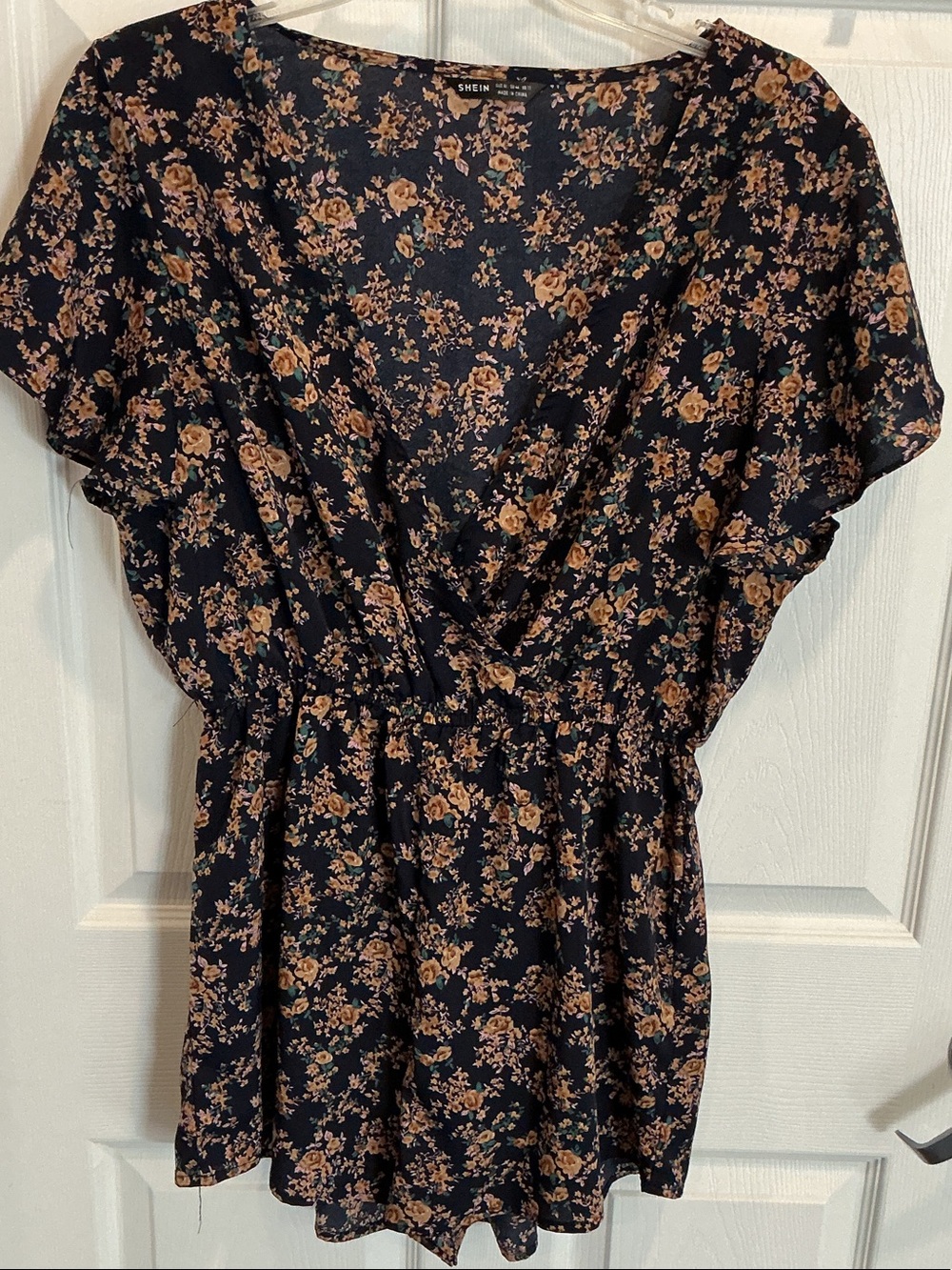 SHEIN Black Floral Short Sleeve Romper